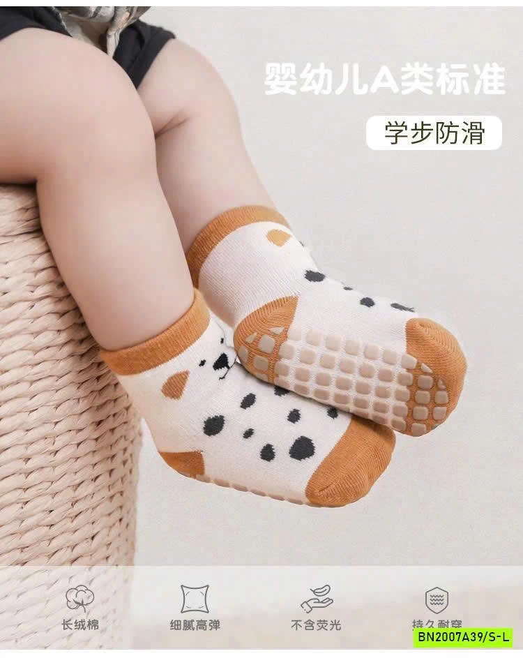 SÉT 5Đ TẤT CHỐNG TRƯỢT NEMO