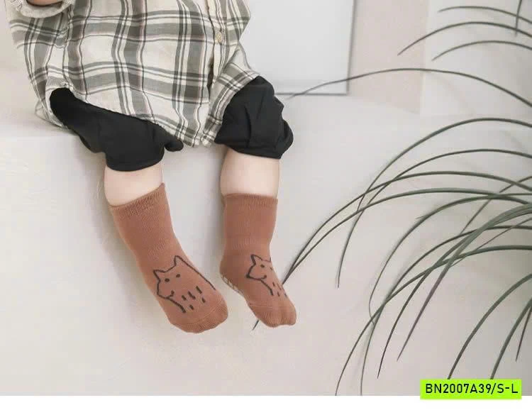 SÉT 5Đ TẤT CHỐNG TRƯỢT NEMO