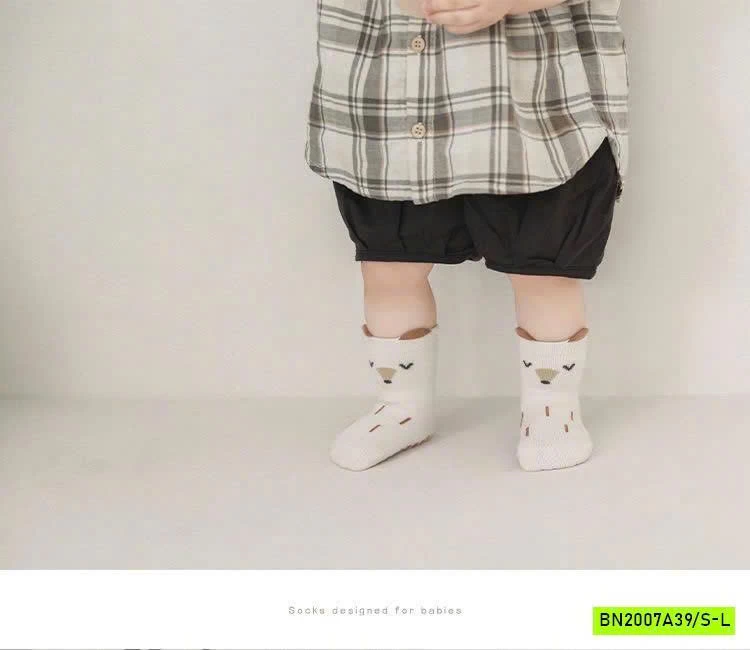 SÉT 5Đ TẤT CHỐNG TRƯỢT NEMO