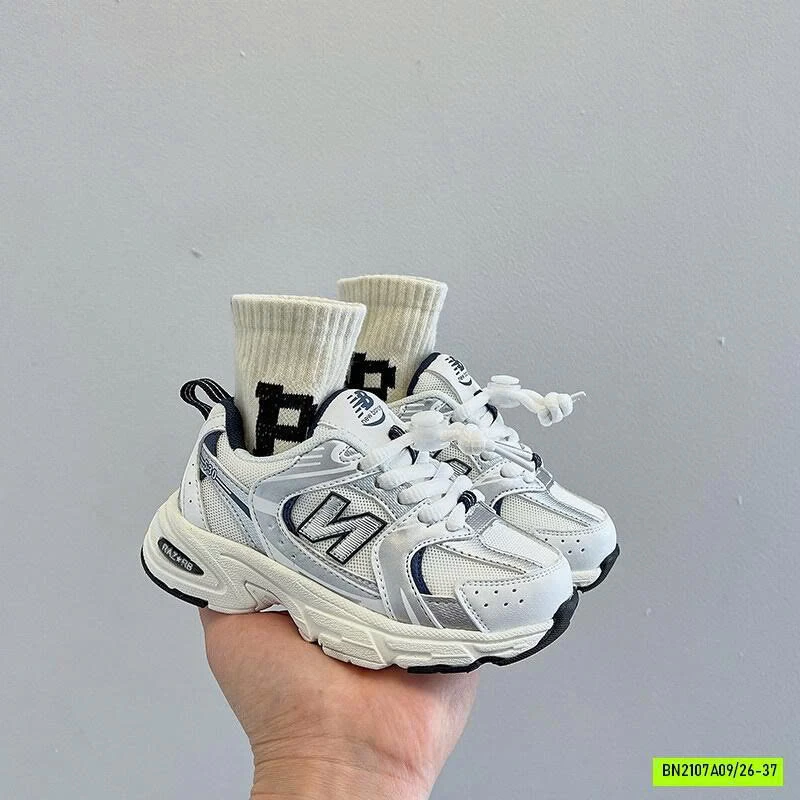 SNEAKER THỂ THAO CHỮ N