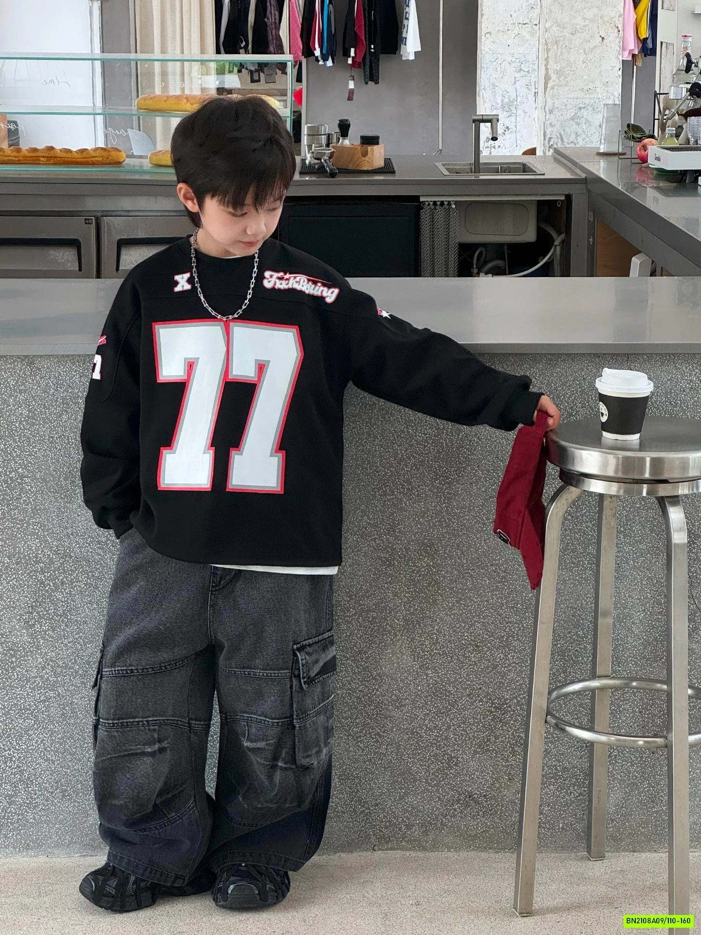 ÁO THUN THỂ THAO SỐ 77