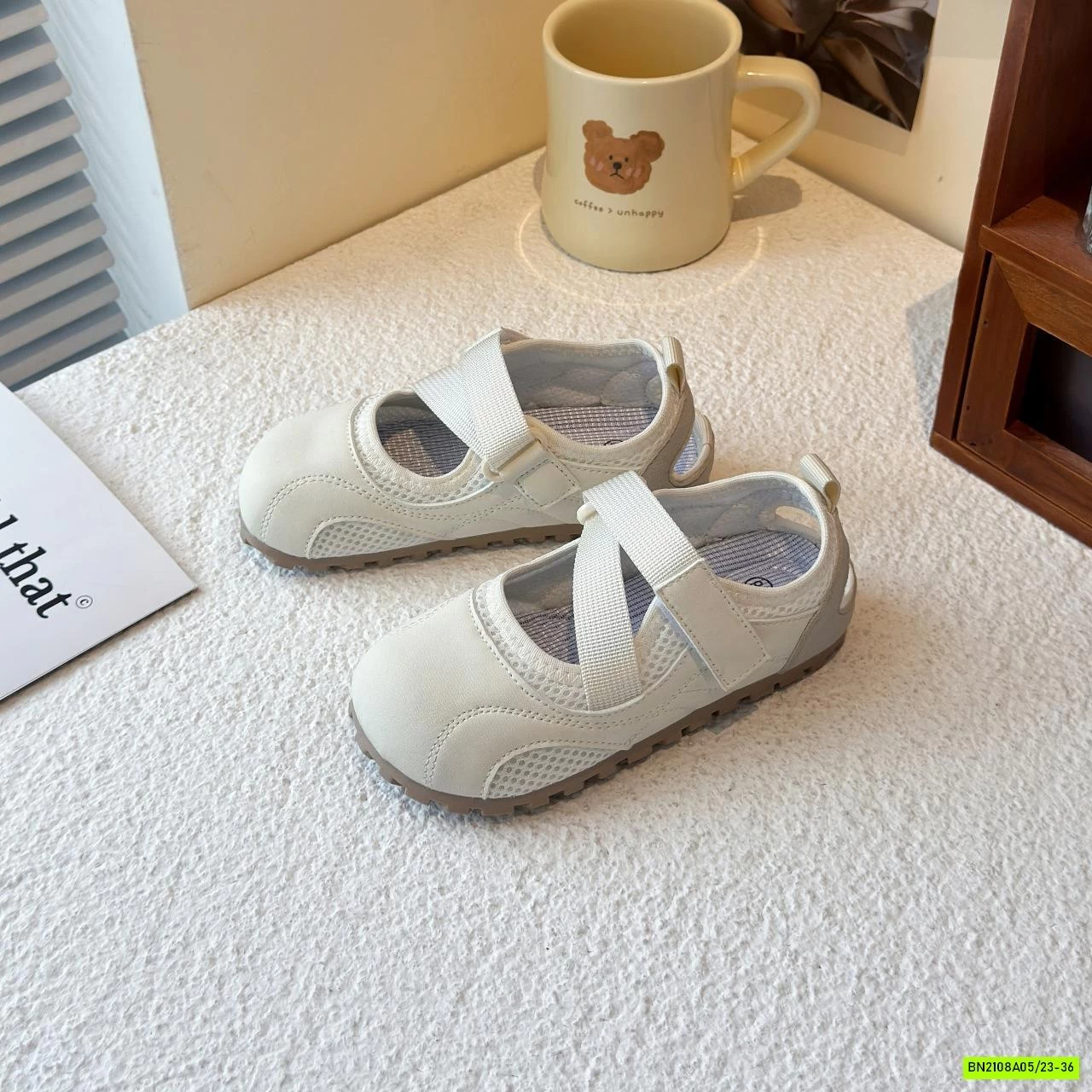 GIÀY SLIPON PHA LƯỚI QUAI DÁN