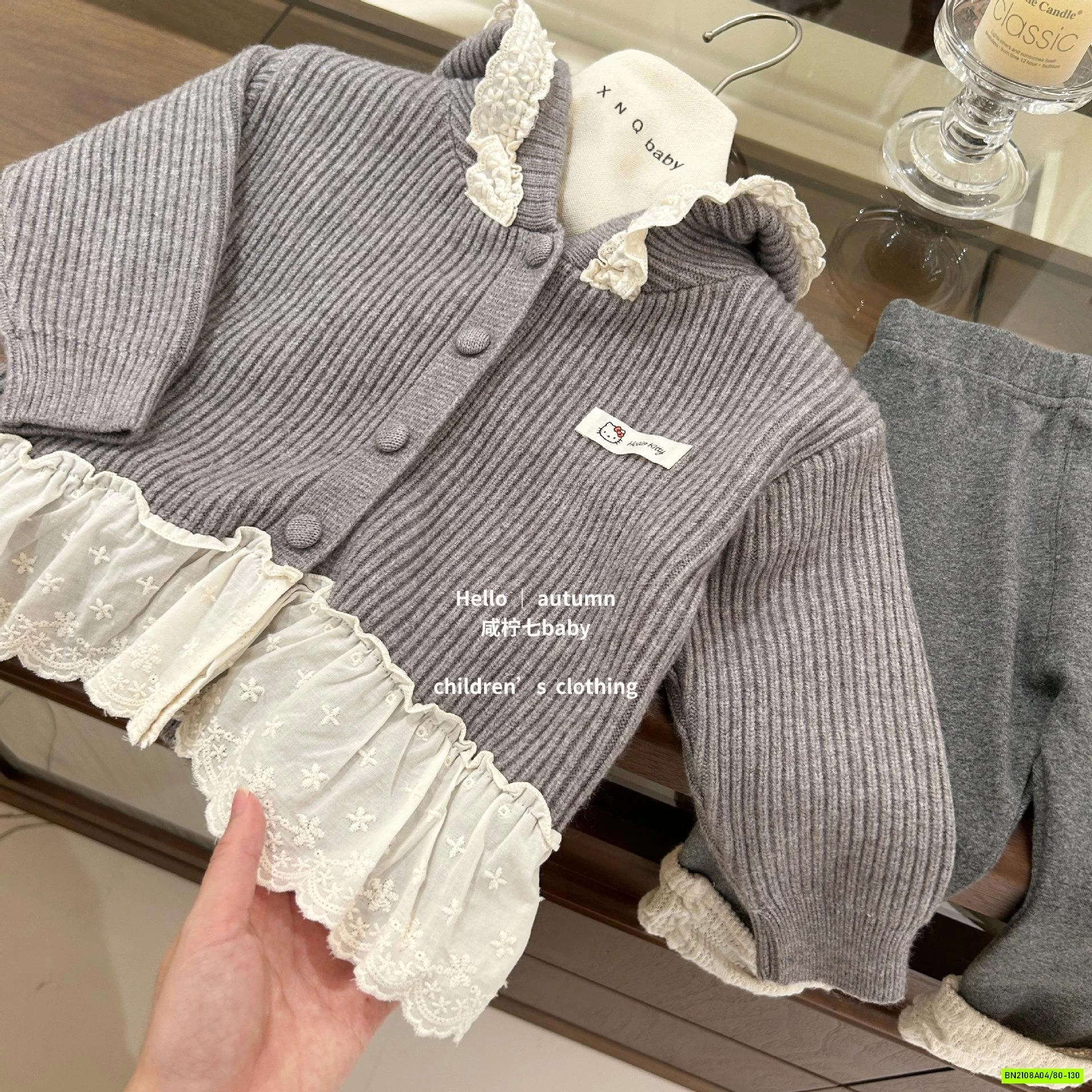 KHOÁC NỈ LEN VIỀN REN LIỀN MŨ