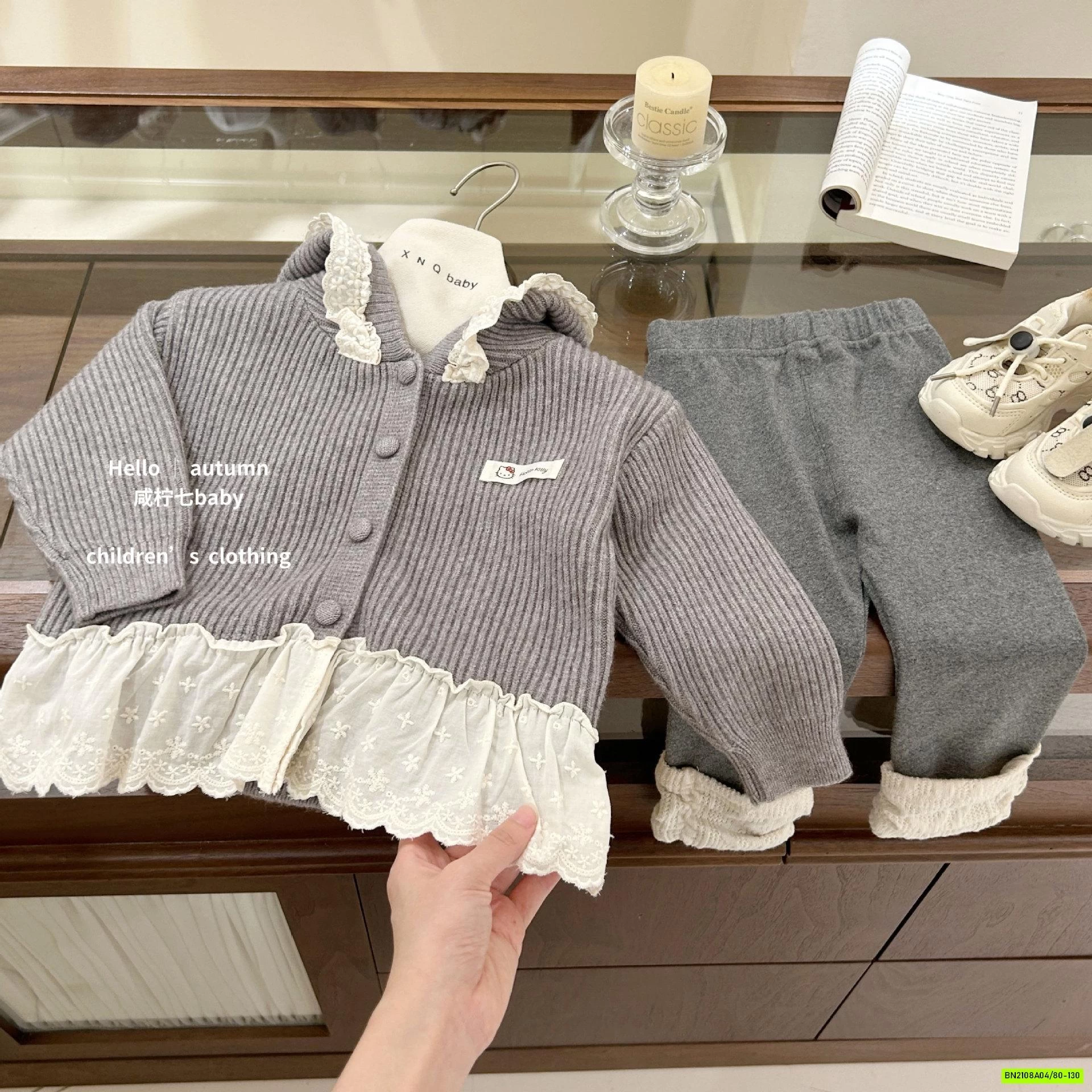 KHOÁC NỈ LEN VIỀN REN LIỀN MŨ