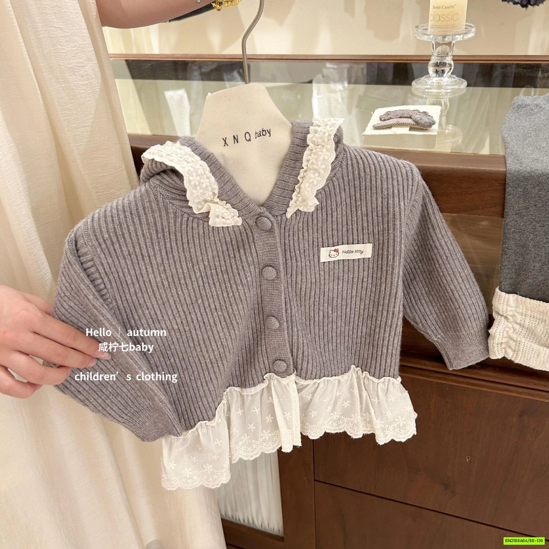 KHOÁC NỈ LEN VIỀN REN LIỀN MŨ