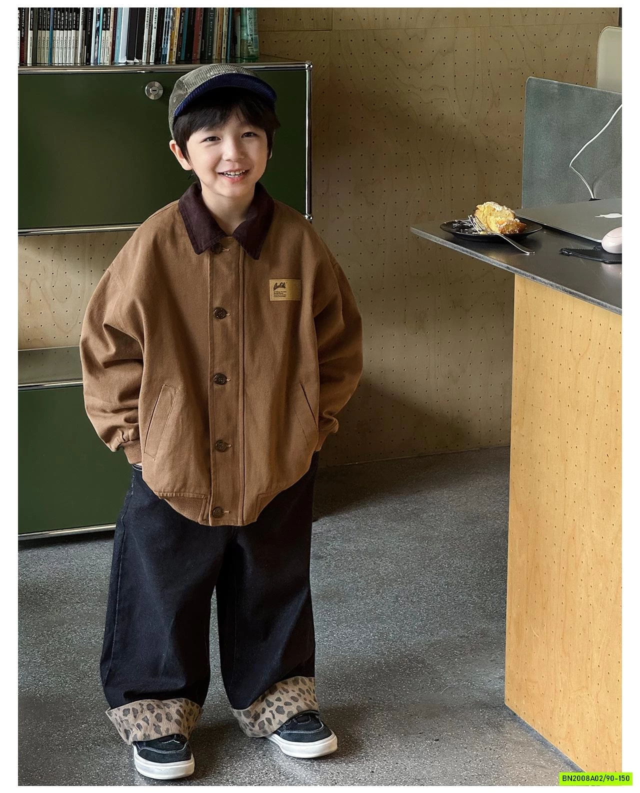 KHOÁC KAKI NÂU CỔ BẺ AOAOKIDS