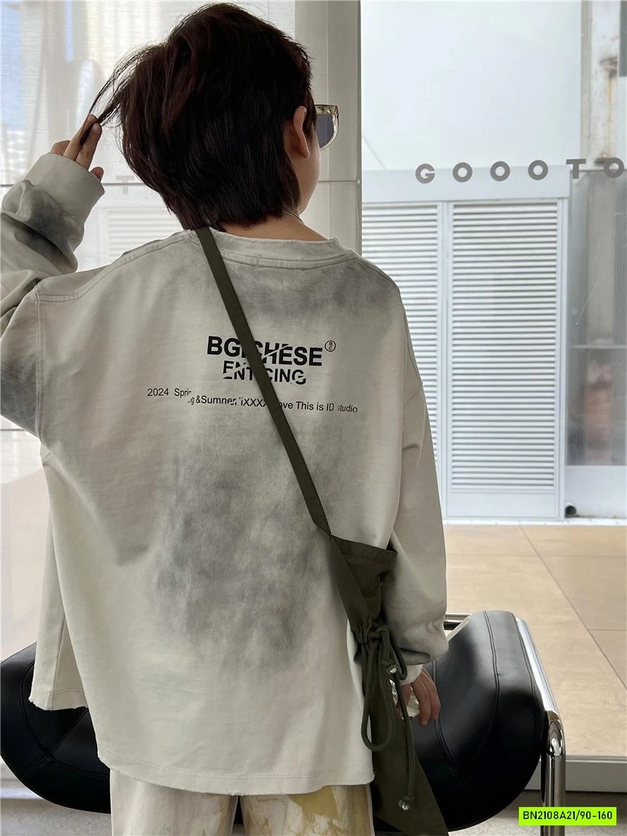 ÁO THUN LOANG IN CHỮ SNIDOLS