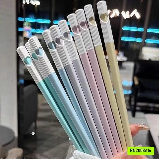 SET 20 ĐÔI ĐŨA KHÁNG KHUẨN ĐẦU TRÁI TIM