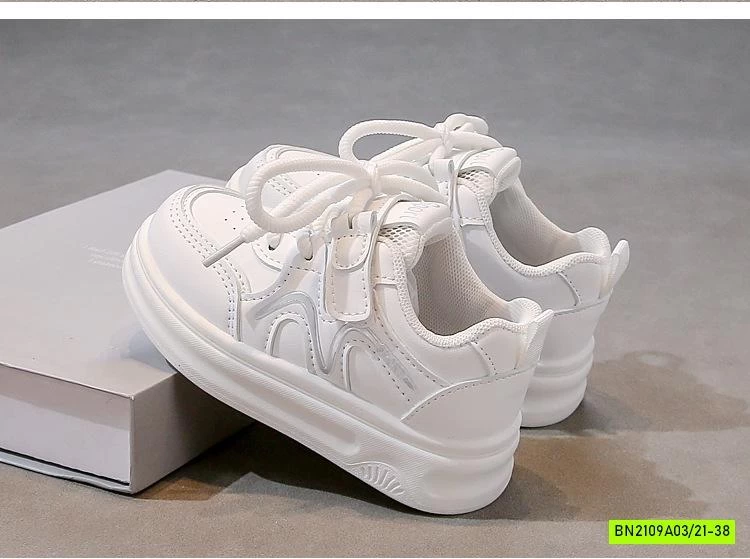 GIÀY THỂ THAO TRẮNG ĐẾ BÁNH MẬY