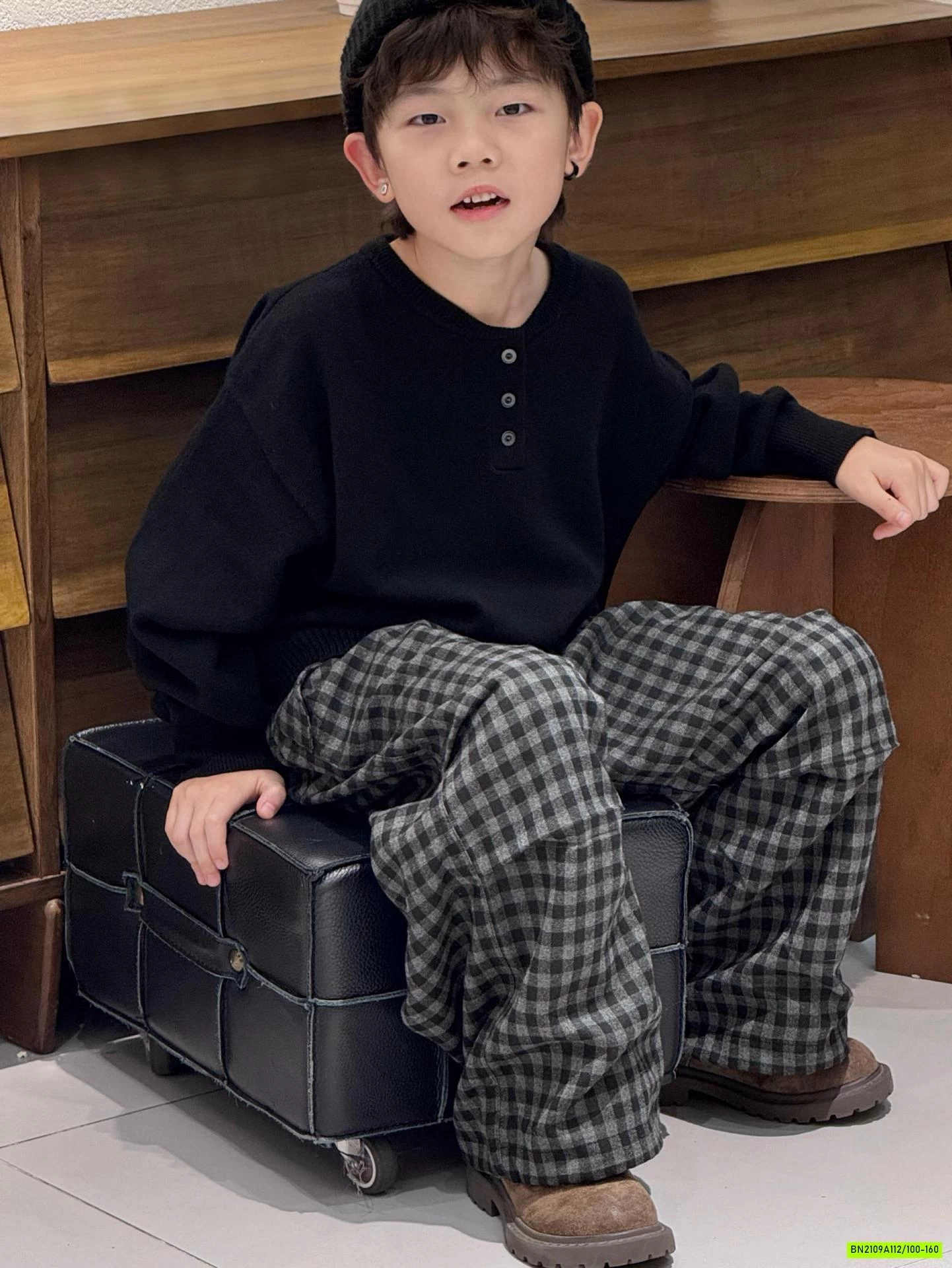 ÁO NỈ CỔ TRÒN CÚC CỔ