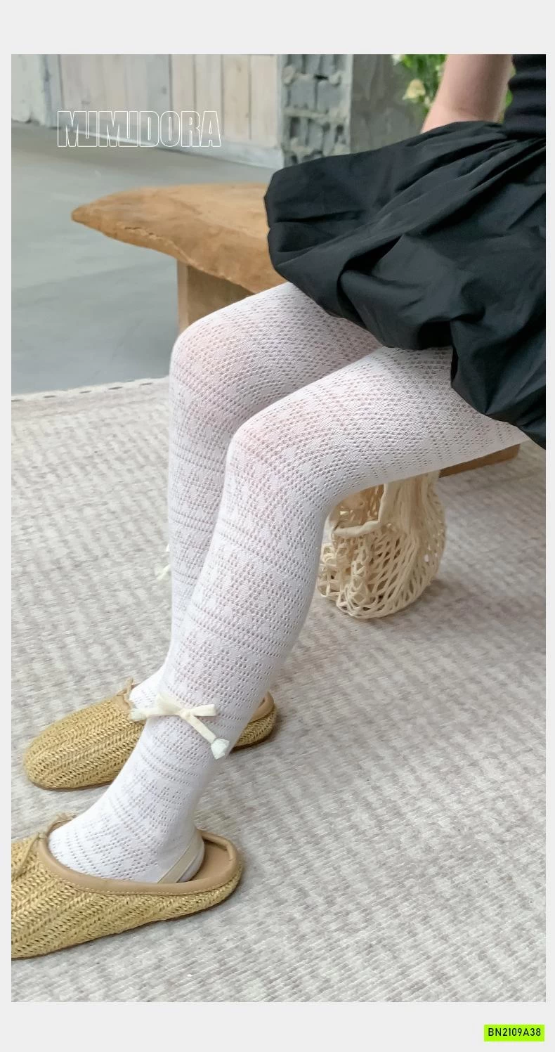 QUẦN TẤT LƯỚI GẮN NƠ