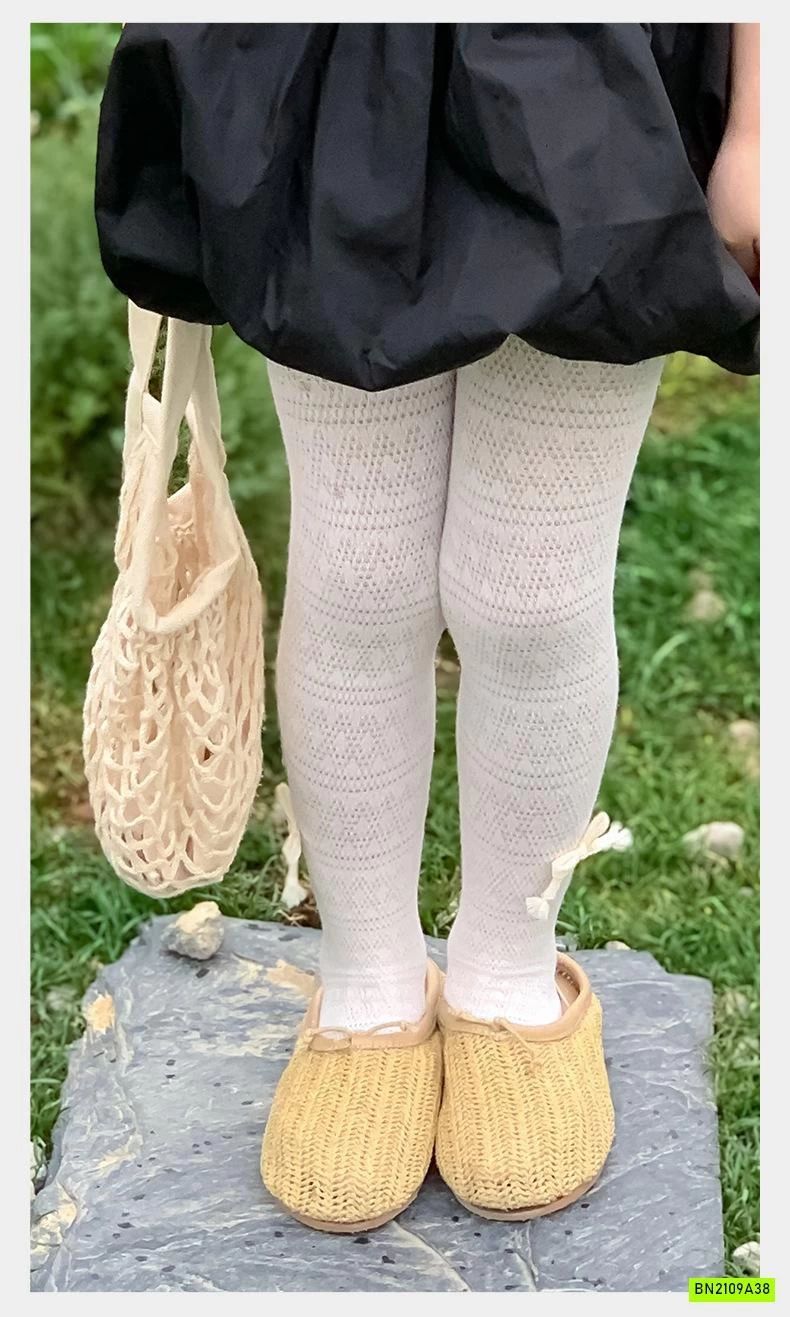 QUẦN TẤT LƯỚI GẮN NƠ