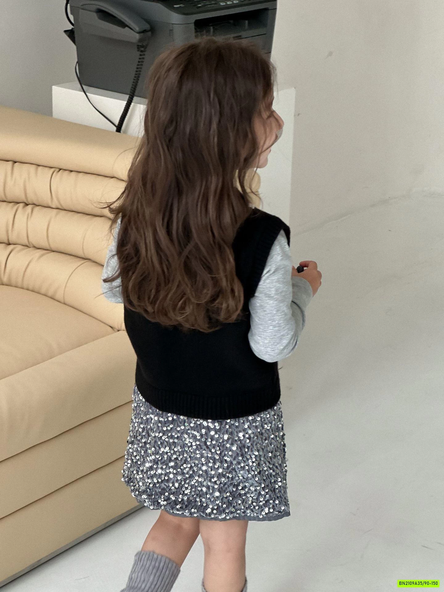 ÁO THUN GÂN CỔ VIỀN REN GẮN NƠ