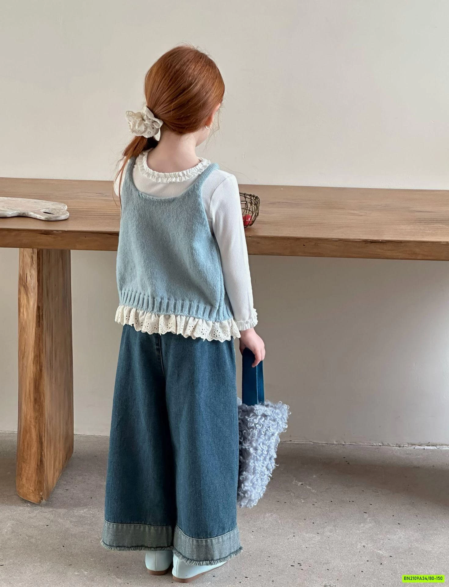 ÁO GÂN CỔ VIỀN BÈO