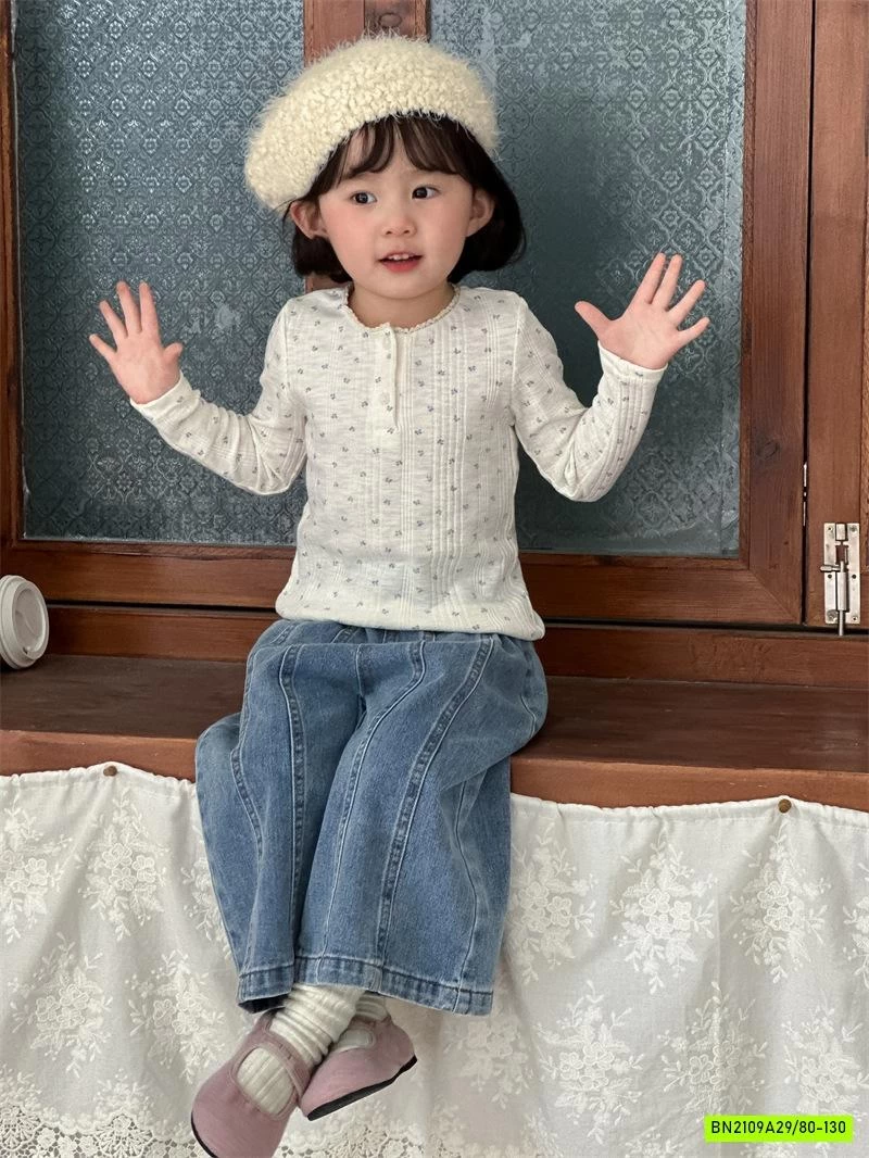 ÁO NỈ HOA NHÍ XINH XẮN