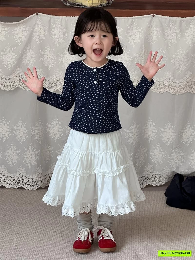 ÁO NỈ HOA NHÍ XINH XẮN