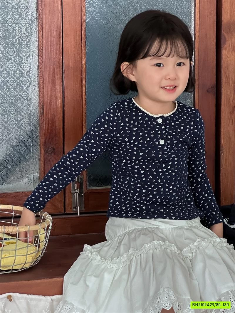 ÁO NỈ HOA NHÍ XINH XẮN