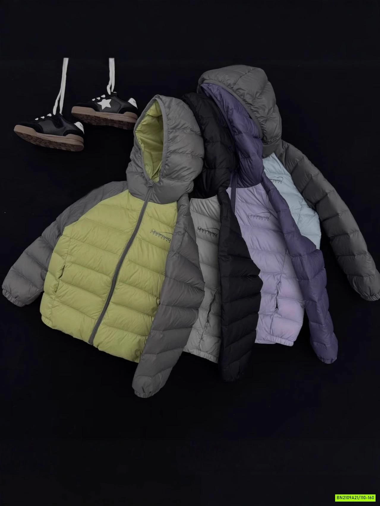 KHOÁC PHAO BÉO PHỐI MÀU TAY