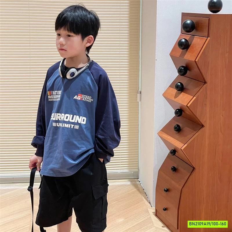 ÁO THỂ THAO XANH PHỐI MÀU TAY