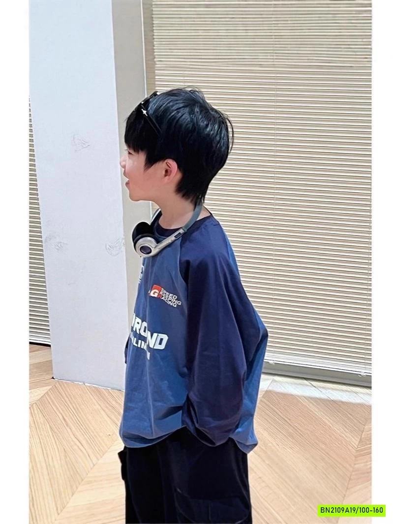 ÁO THỂ THAO XANH PHỐI MÀU TAY