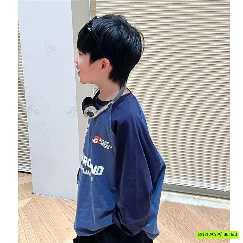 ÁO THỂ THAO XANH PHỐI MÀU TAY