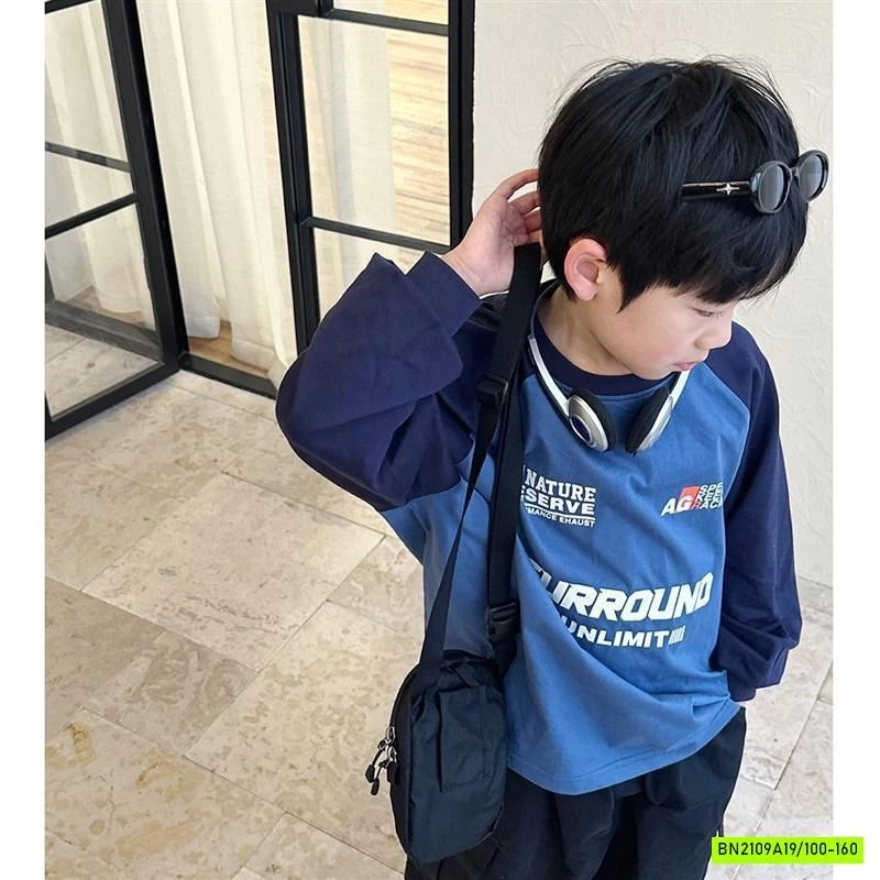 ÁO THỂ THAO XANH PHỐI MÀU TAY