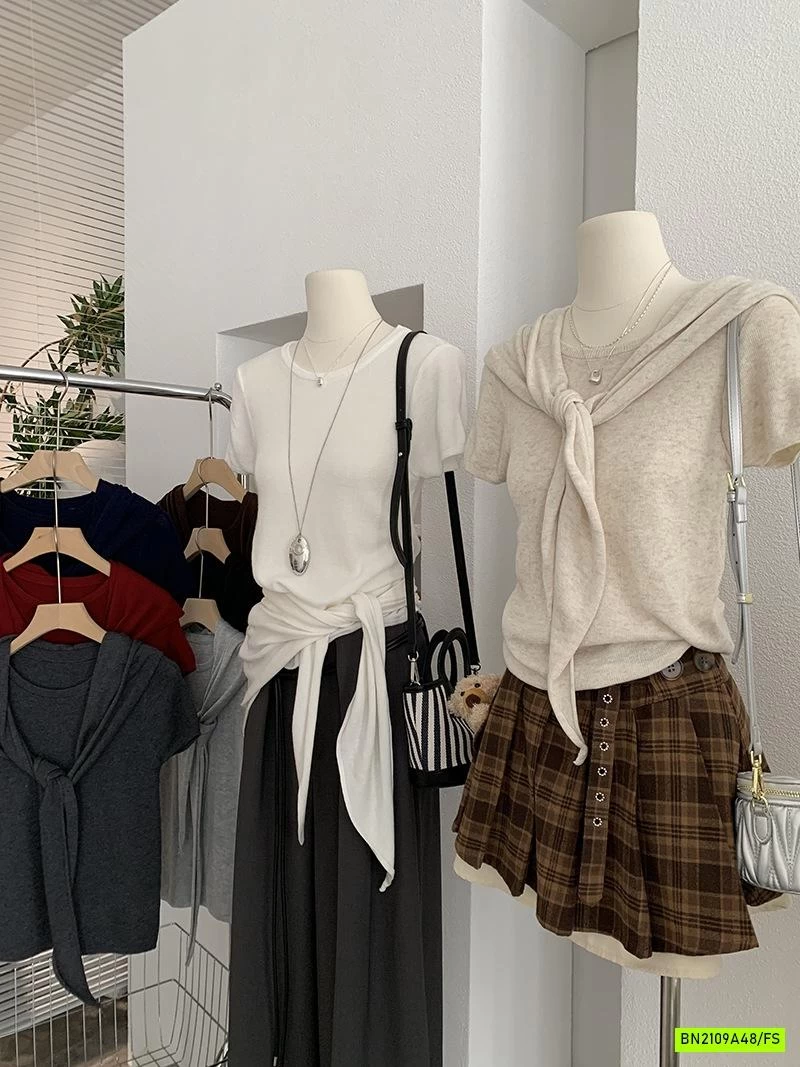 ÁO THUN GIẤY KÈM KHĂN QUÀNG