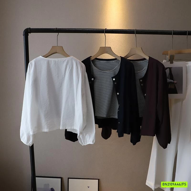 SÉT ÁO KẺ KÈM KHOÁC MỎNG