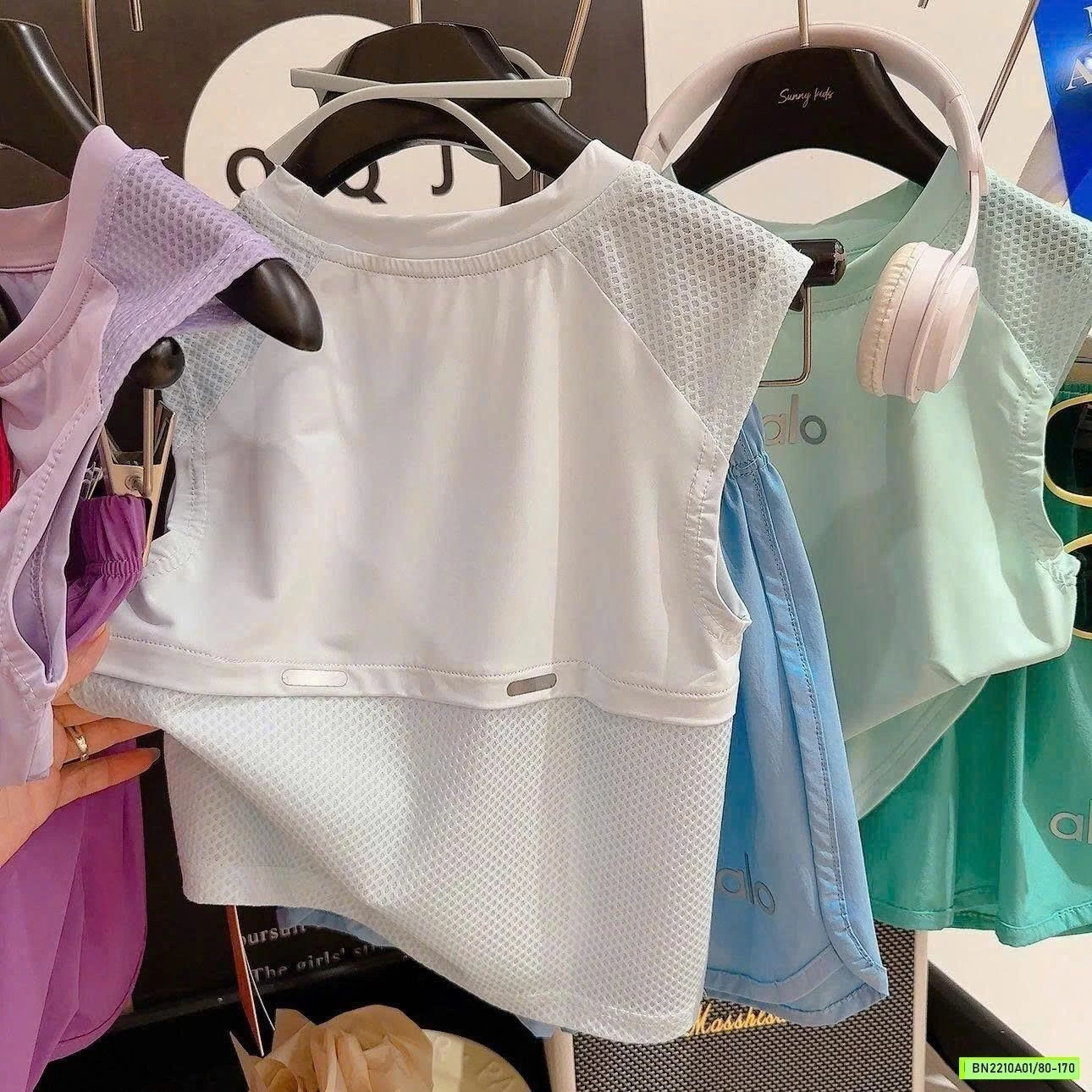 BỘ THỂ THAO SÁT NÁCH QUẦN GIÓ