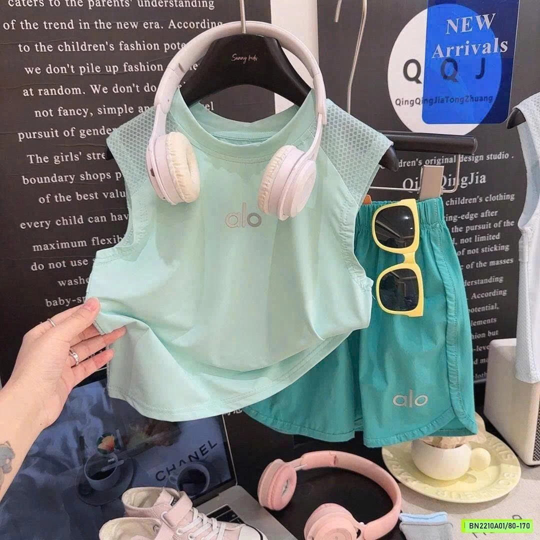 BỘ THỂ THAO SÁT NÁCH QUẦN GIÓ