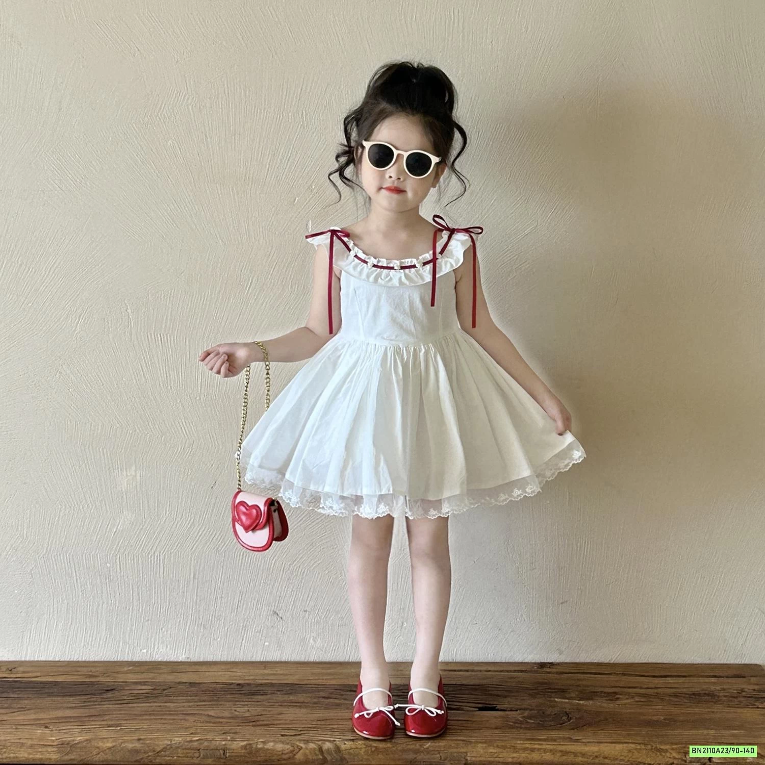 ĐẦM 2 DÂY TRẮNG VIỀN ĐỎ