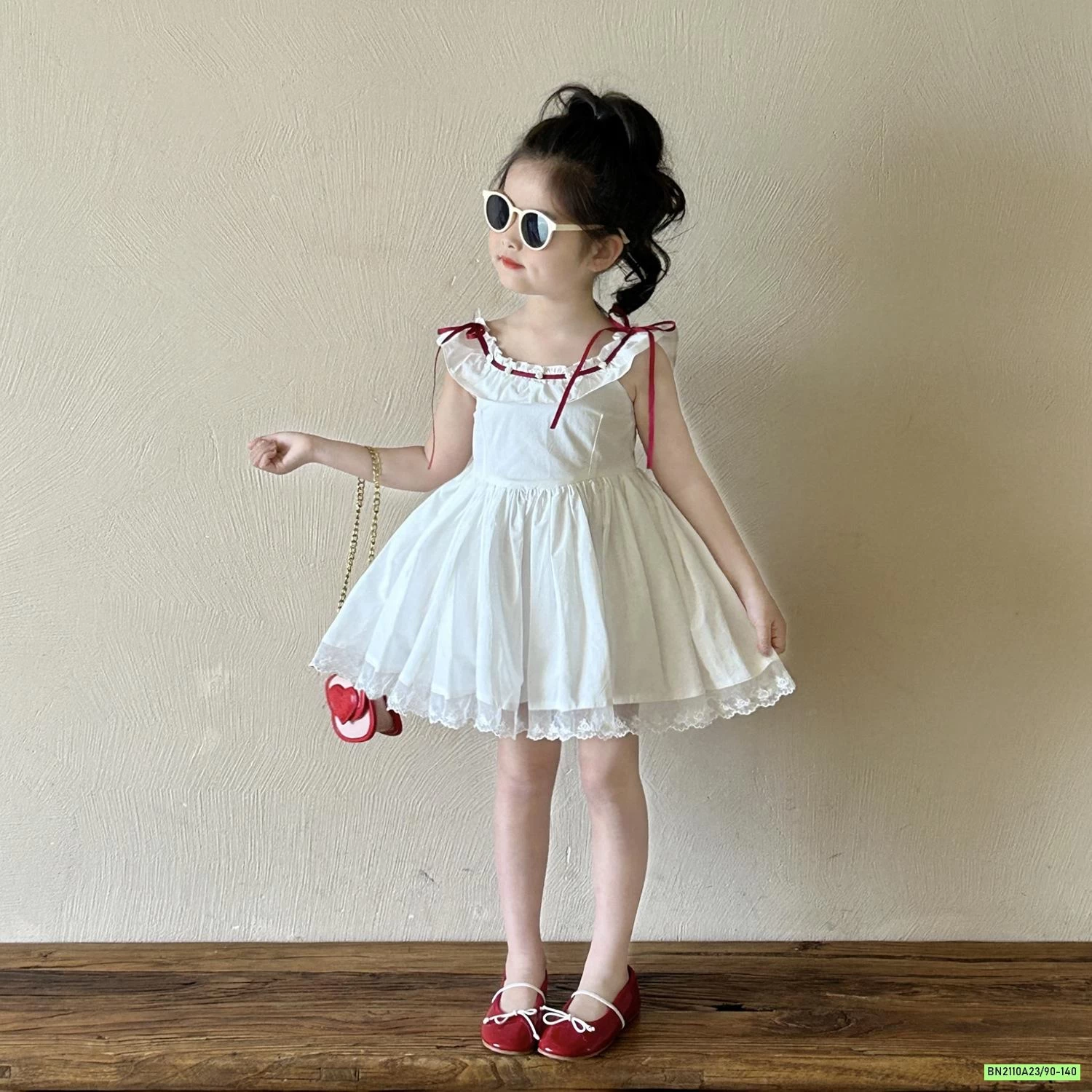 ĐẦM 2 DÂY TRẮNG VIỀN ĐỎ