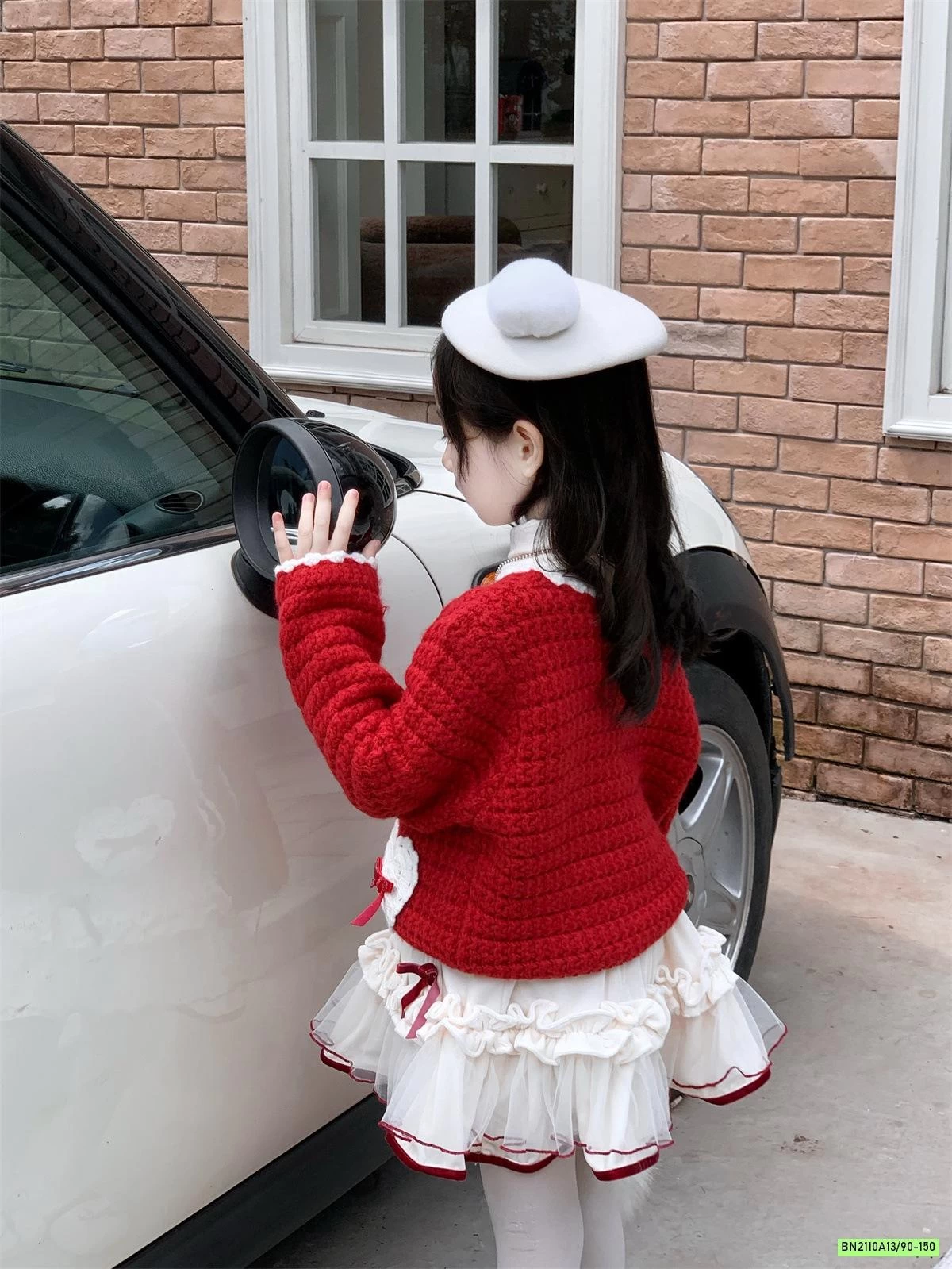 KHOÁC LEN ĐỎ MIX CV NHUNG TRẮNG