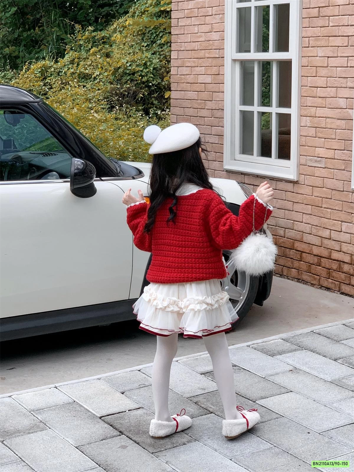 KHOÁC LEN ĐỎ MIX CV NHUNG TRẮNG