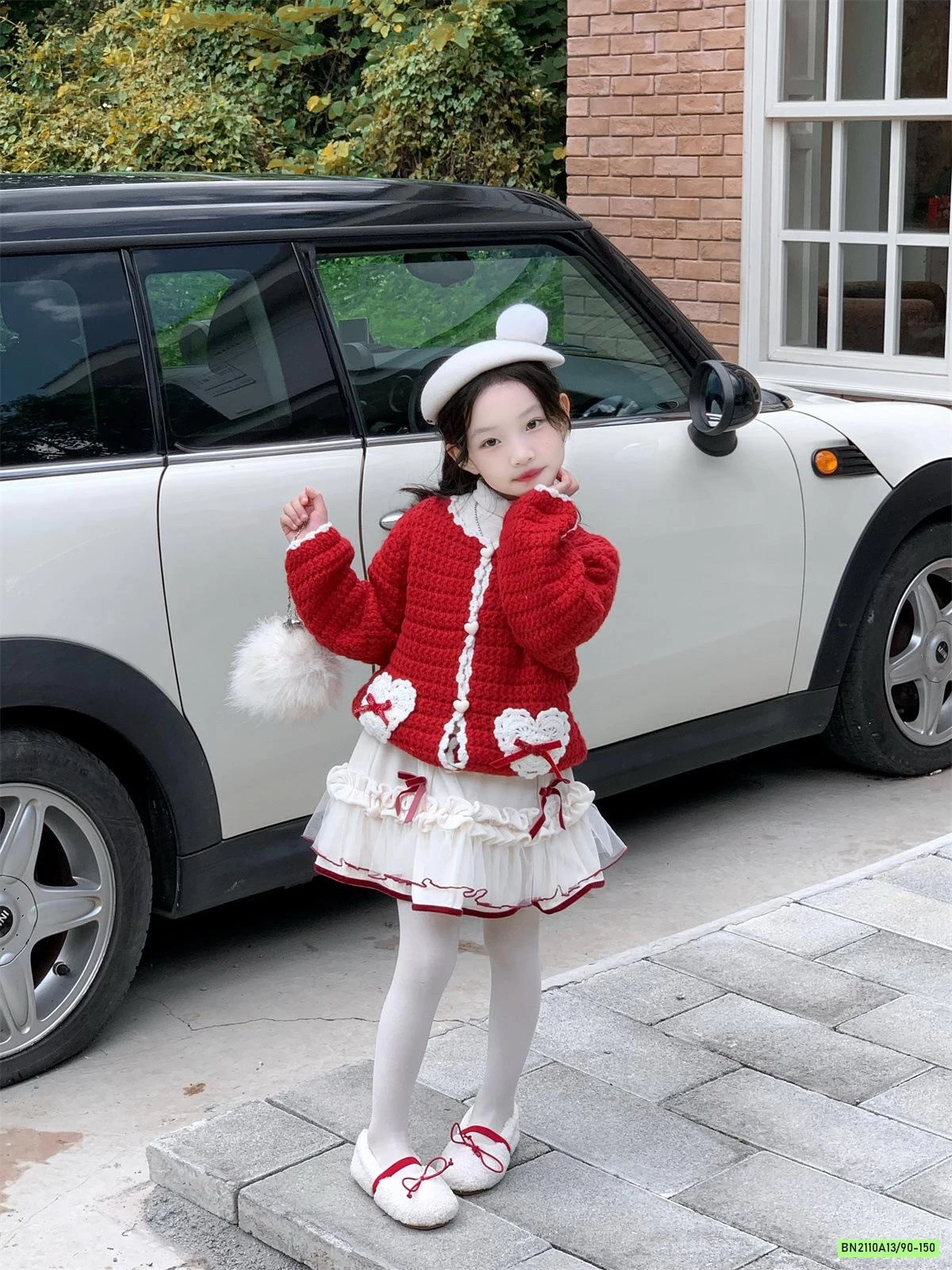 KHOÁC LEN ĐỎ MIX CV NHUNG TRẮNG