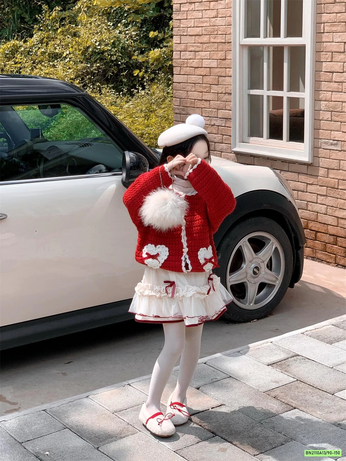 KHOÁC LEN ĐỎ MIX CV NHUNG TRẮNG