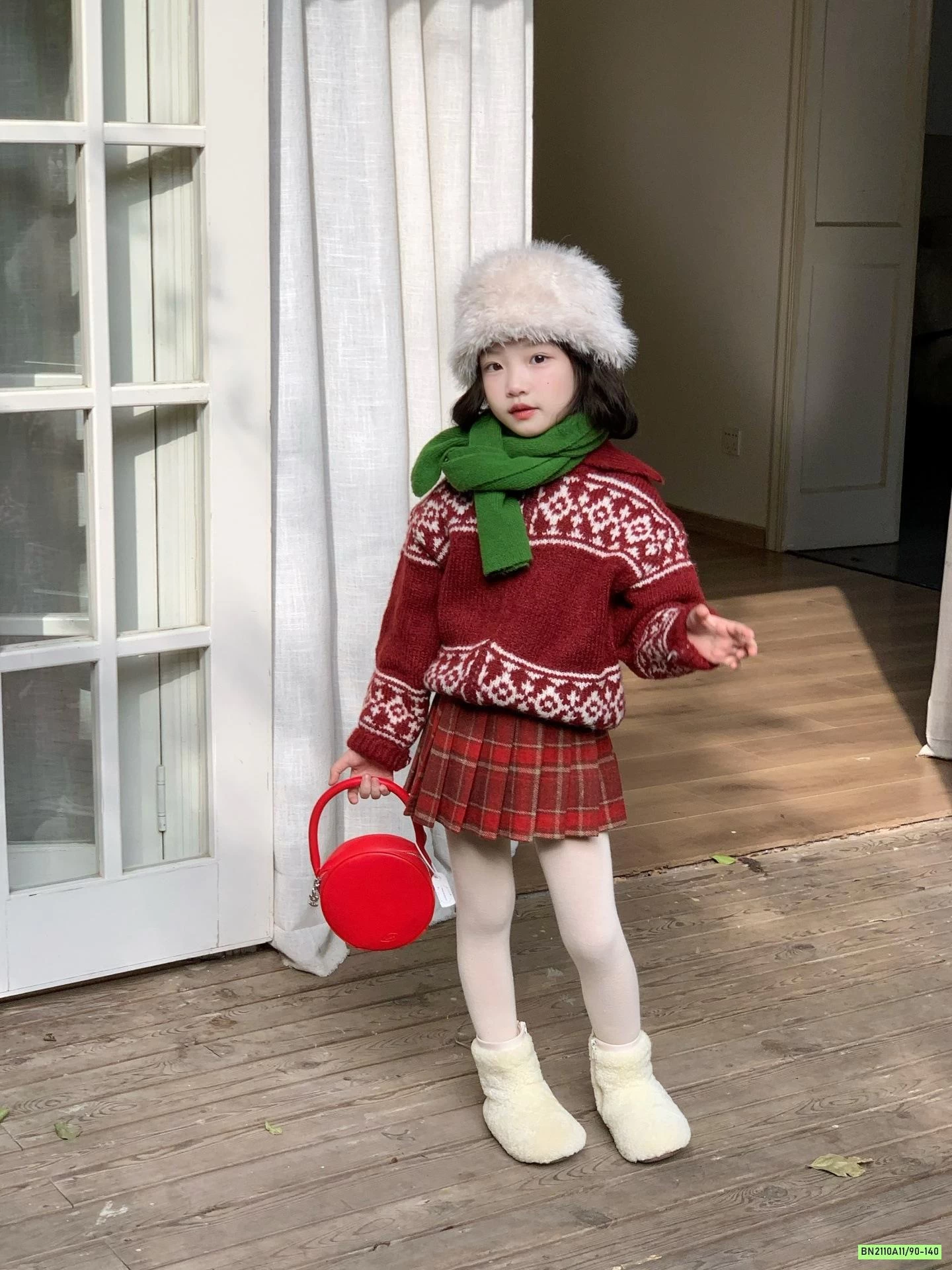 KHOÁC LEN MIX CV DẠ XẾP LY ĐỎ