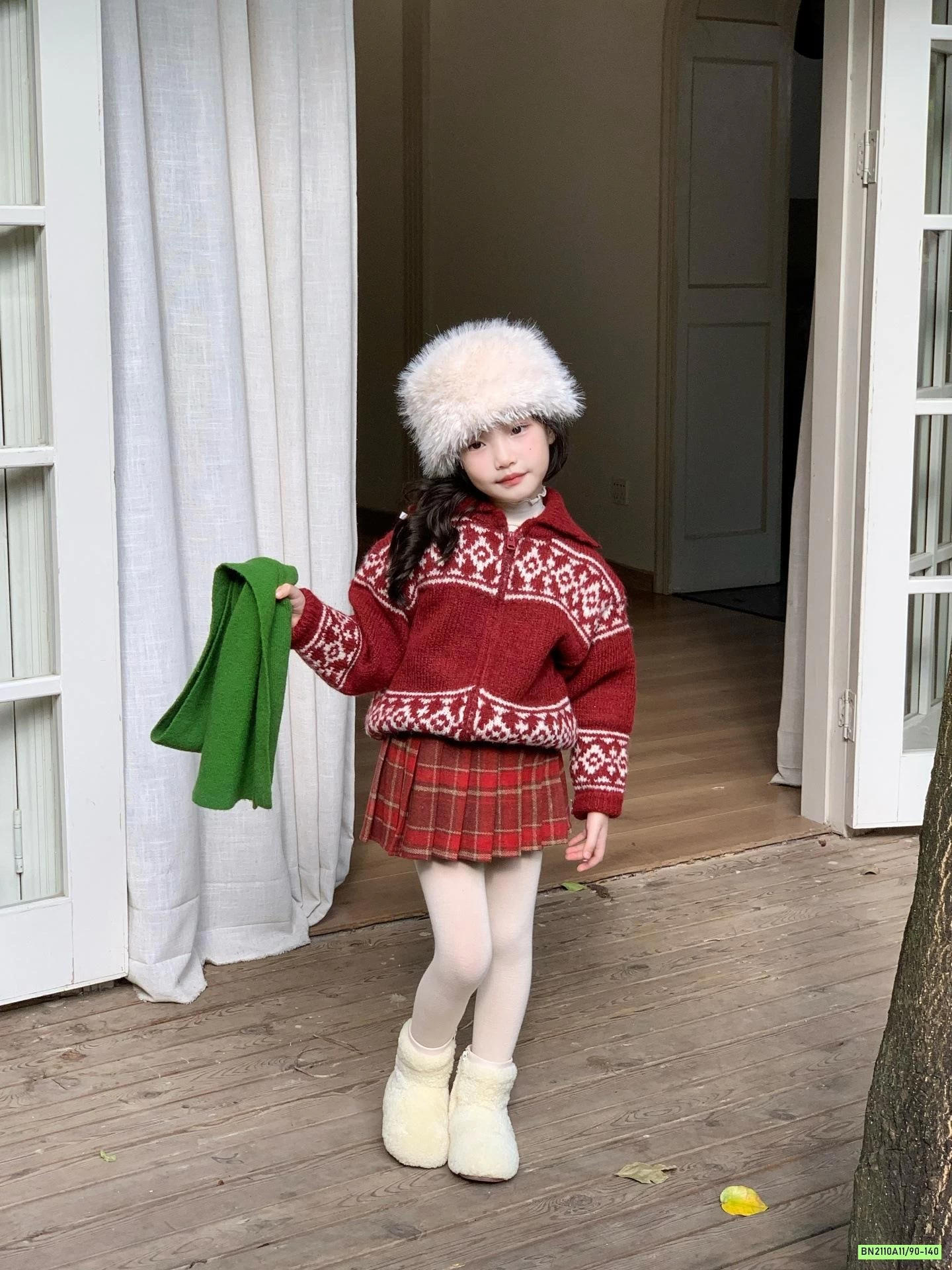 KHOÁC LEN MIX CV DẠ XẾP LY ĐỎ