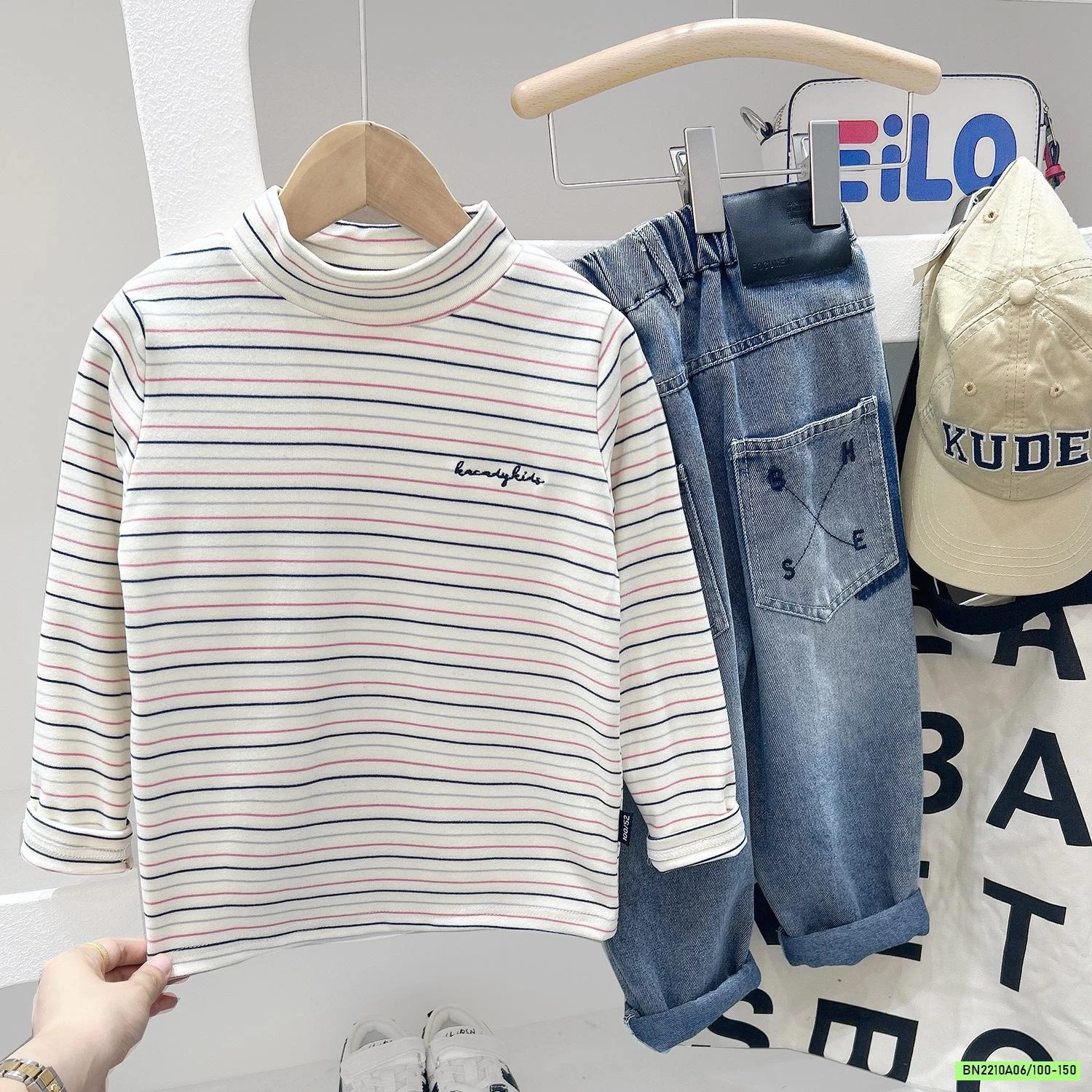 ÁO NỈ GIỮ NHIỆT KẺ NGANG KAKADY