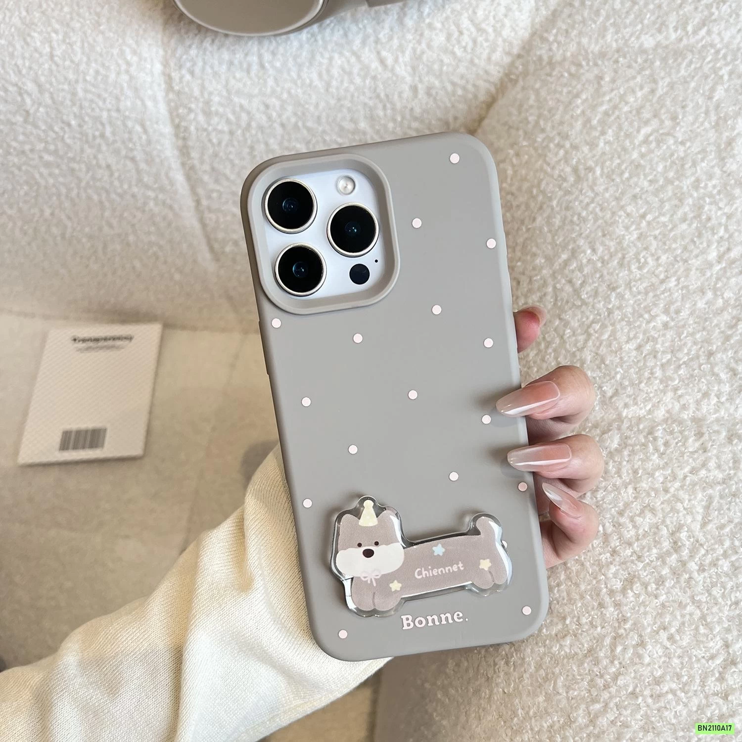 ỐP ĐIỆN THOẠI CHẤM BI GIÁ ĐỠ CÚN