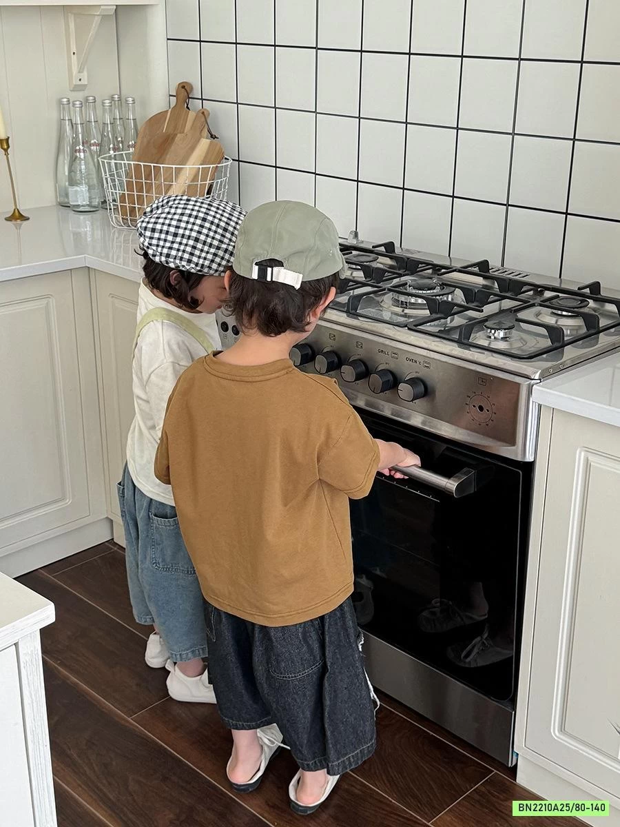 ÁO THUN CHỮ CÁI SẮC MÀU