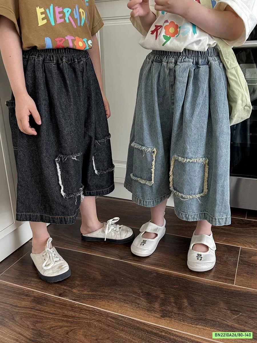 JEANS LỠ ỐNG RỘNG VÁ GỐI