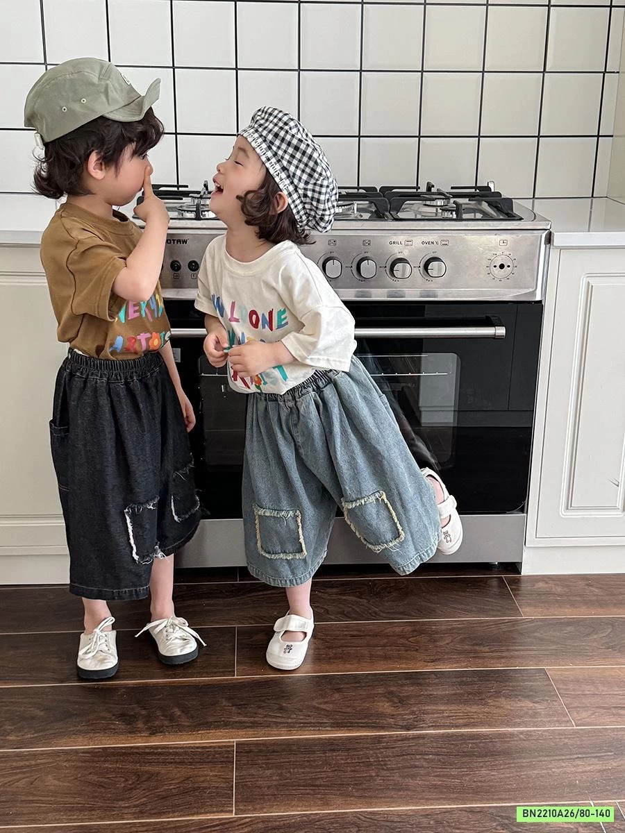 JEANS LỠ ỐNG RỘNG VÁ GỐI