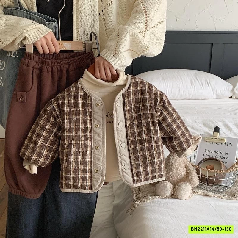 KHOÁC PHAO TRẦN BÔNG 2 MẶT CARO NÂU