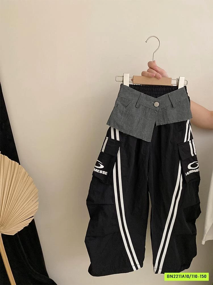 CROPTOP SỐ 88 MIX JOGGER SỌC