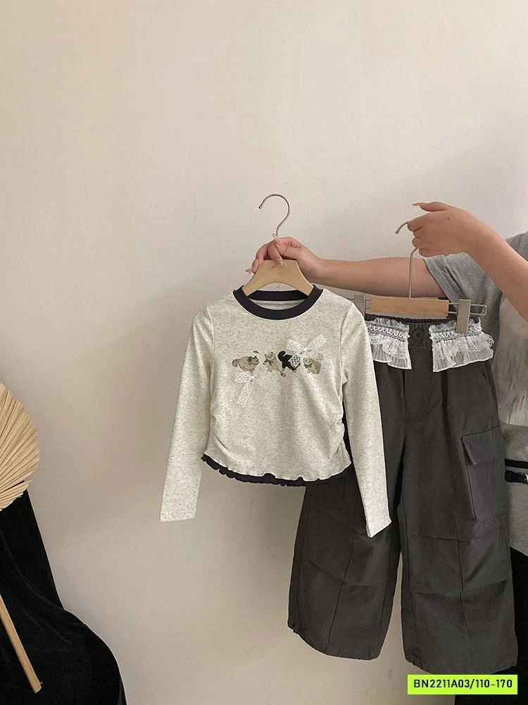 ÁO THUN RÚT EO MIX QUẦN JOGGER VIỀN REN