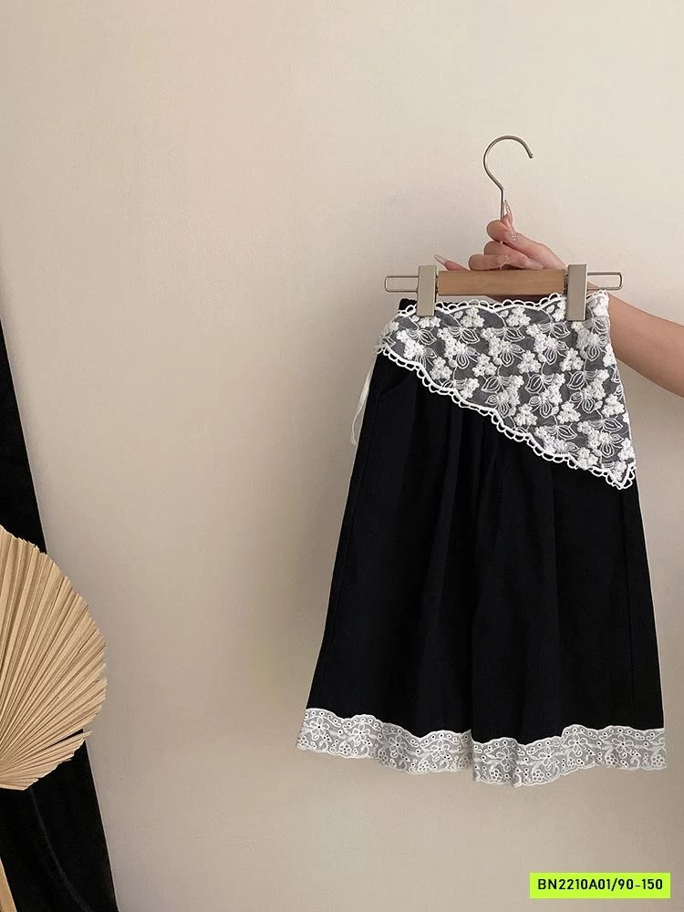 JEANS ỐNG RỘNG VIỀN REN