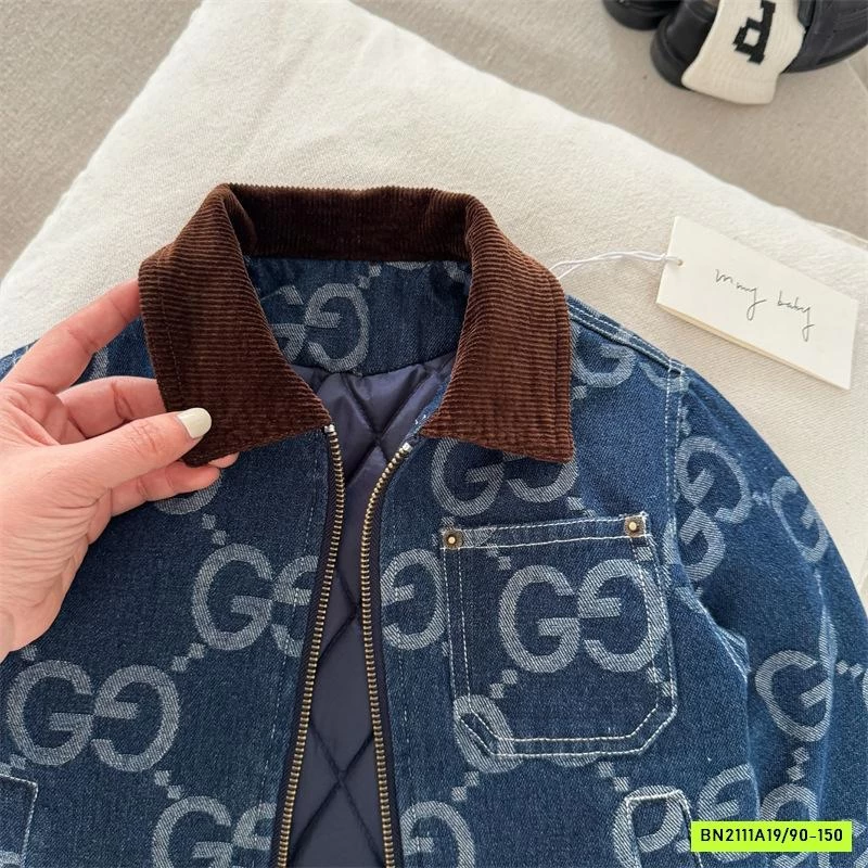 KHOÁC JEANS TRẦN BÔNG PHỐI CỔ MMY