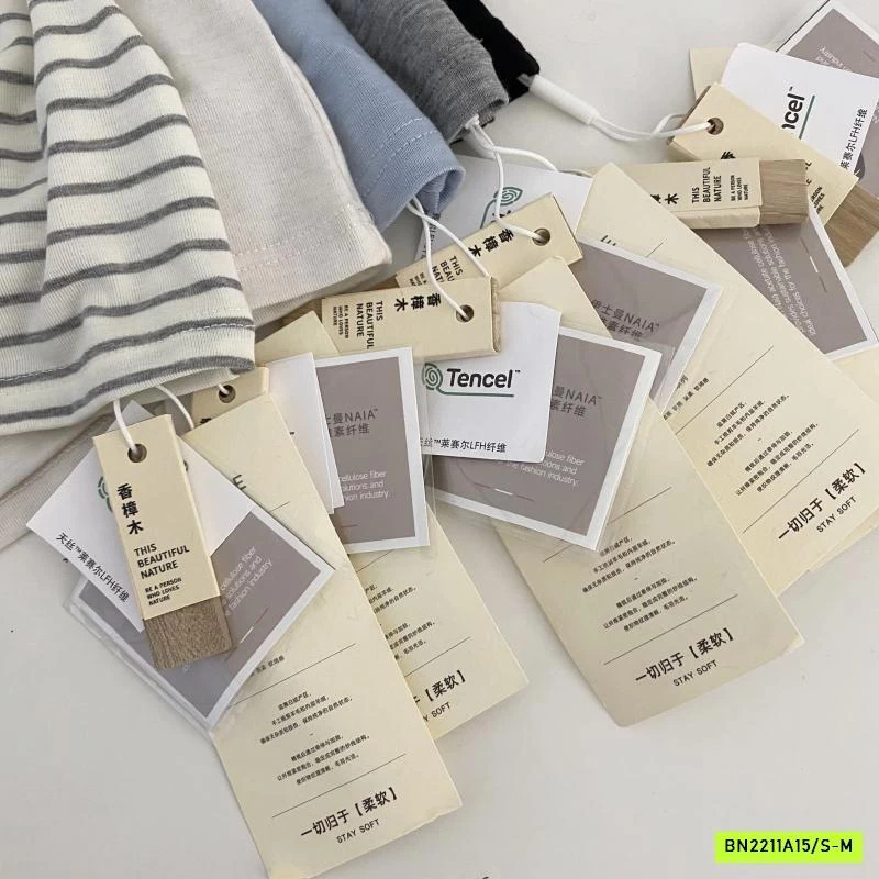 ÁO THUN MỎNG MẶC THU CÚC CỔ