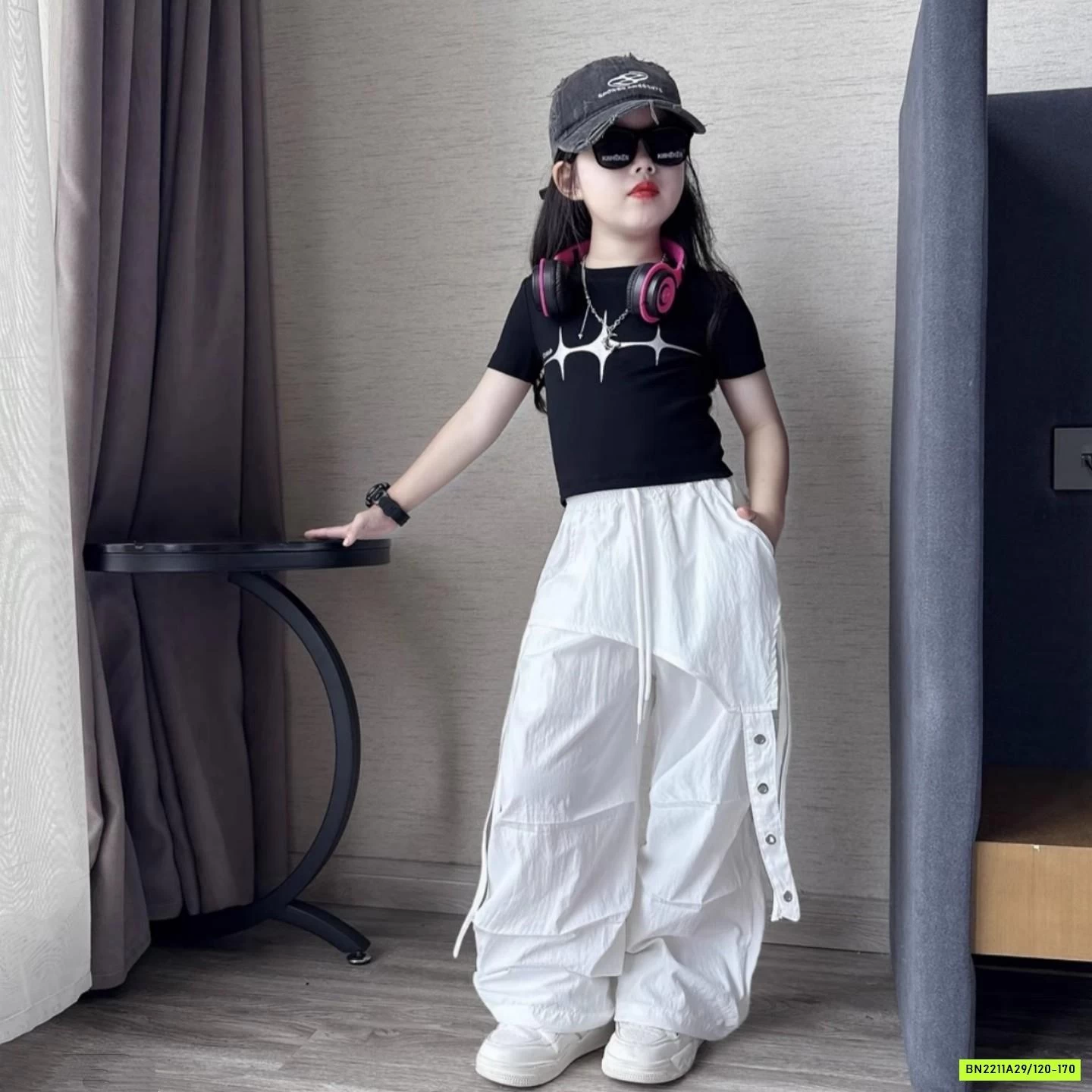 CROPTOP MIX QUẦN GIÓ CÁ TÍNH